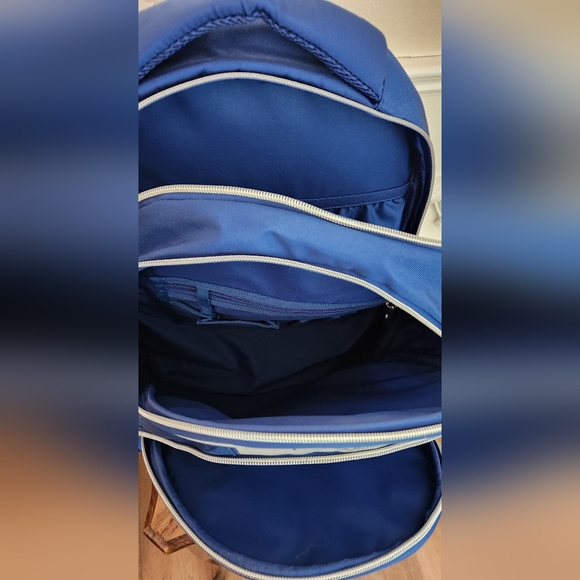 Backpack Girls - Picture 7 of 11